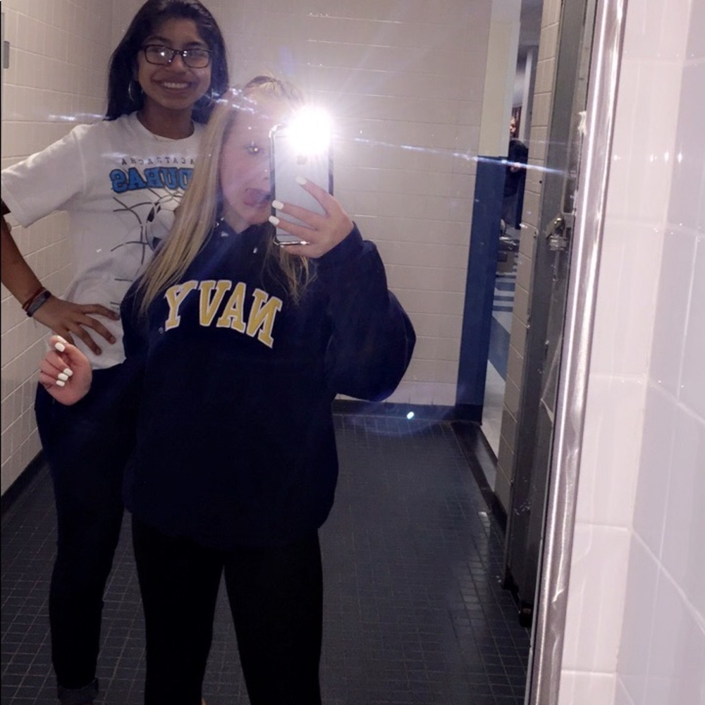 Meet your Posher, Olivia